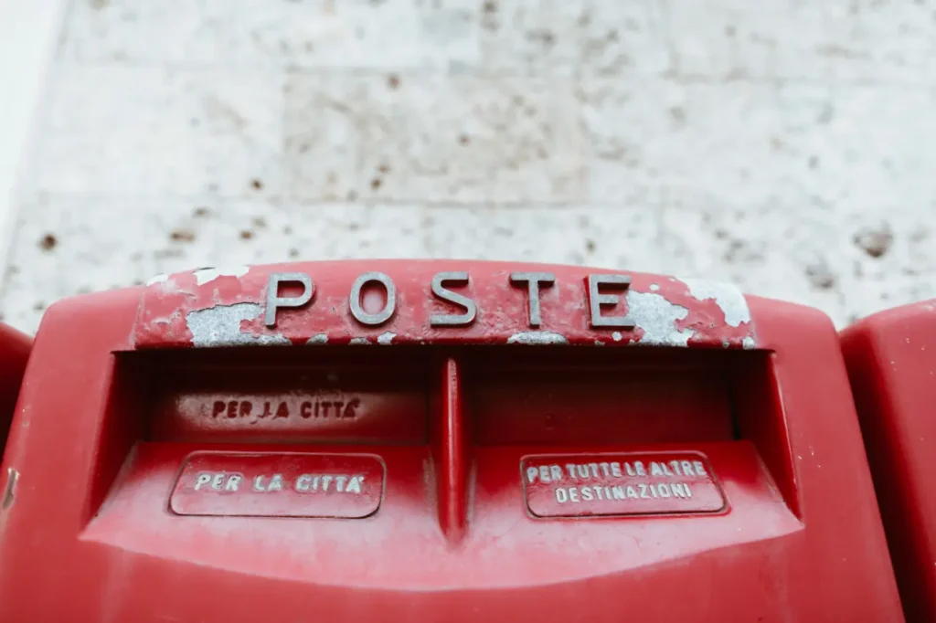 Italian postal codes CAP mail box